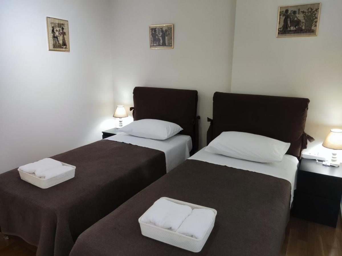 A&J Apartments Or Rooms Athens Airport Markopoulo Mesogaias Luaran gambar